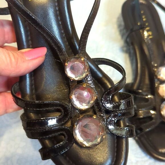Amalfi Black Patent Leather Sandal with Three Graduated Rhinestones Size 5 - Picture 5 of 6